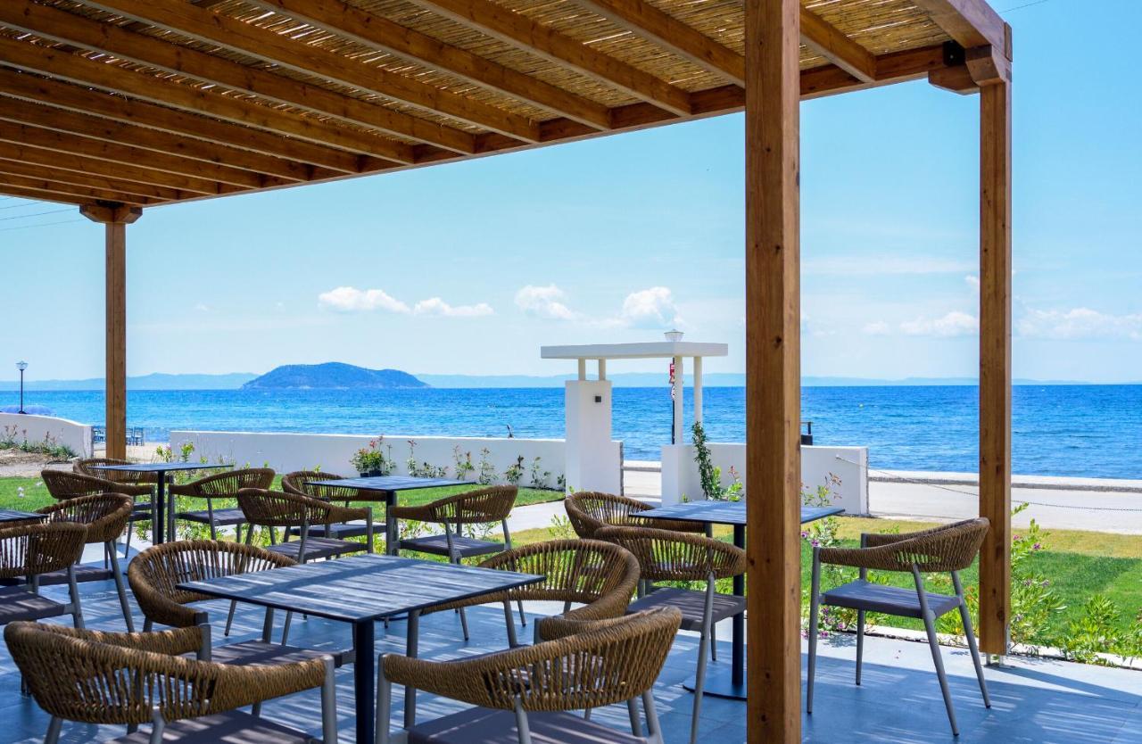 Amyntas Seafront Hotel Néos Marmarás Exterior foto